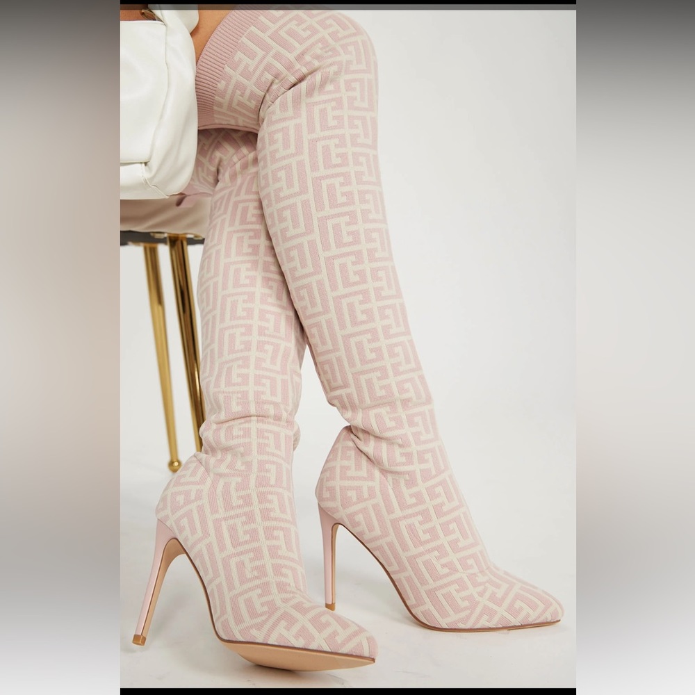 Fashion nova thigh high pink boot size 6 1/2